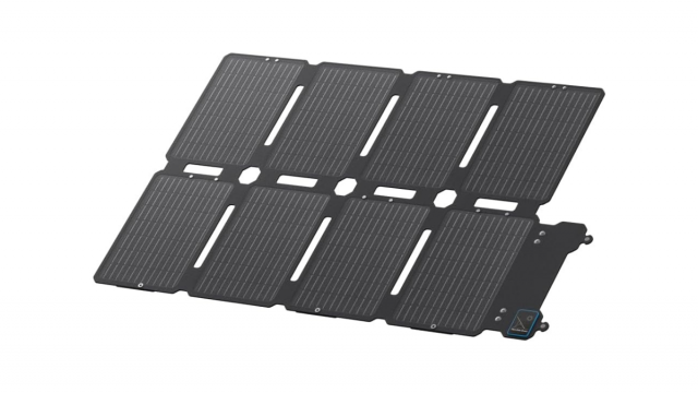 キャンプ・緊急時に大活躍。A3サイズに畳めるAnkerの“持ち歩ける発電所”が43%OFF #Amazonセール
