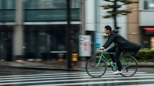 梅雨時の救世主？「耐水性」「防風性」「透湿性」をバランス良く備えている「エアロテクトオールウェザーコート」