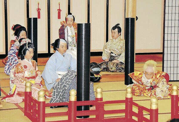子供役者いざ出番　 小松・お旅まつり、10日開幕　 曳山歌舞伎、住民に披露