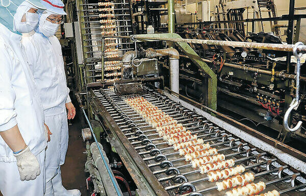 ビタミンちくわ生産再開　 七尾・スギヨ、被災全工場で製造