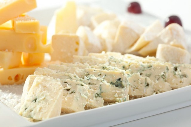 お腹も心も満足！ダイエットに役立つチーズの選び方・食べ方