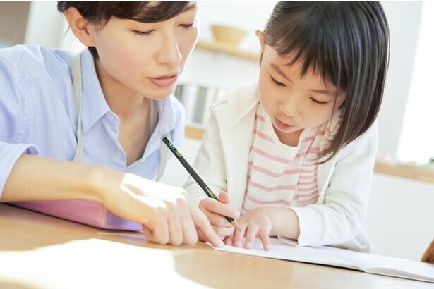 「やる」と言いつつなかなかやらない。子どもに学習習慣を身につけさせるには？【小川大介先生の子育てよろず相談室】