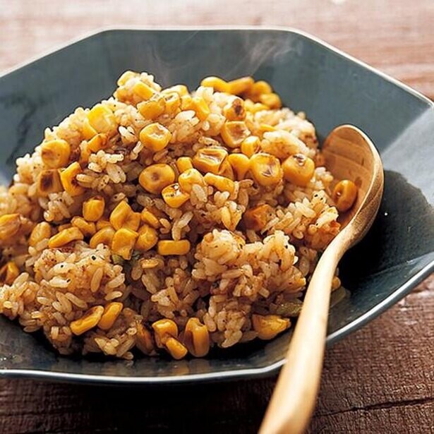 ３食作るのしんどすぎ…やること満載の年末に助かる10分チャーハン