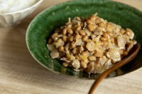 納豆×豚バラのコンビで、ご飯が進み過ぎる一品に！【作り置きにもおすすめ】