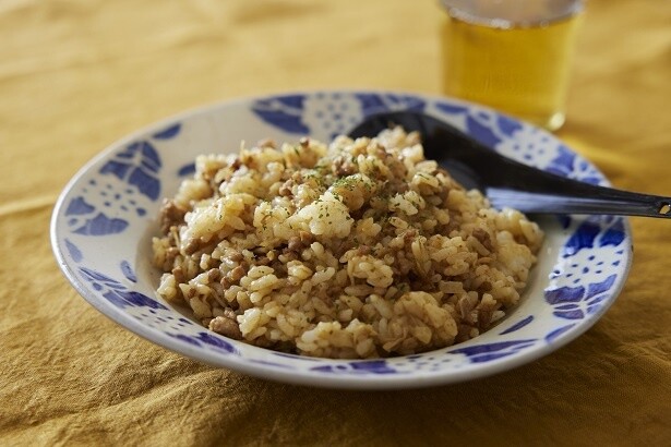 人気おかずを混ぜて完成！　食べ応え満点の混ぜご飯