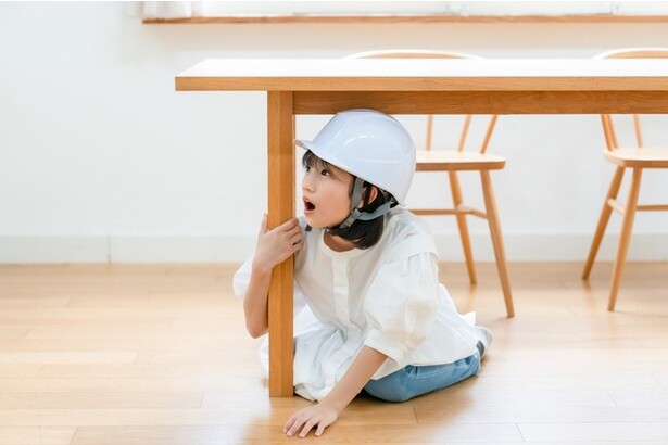 子どもの留守番に不安を感じる親は9割以上！　いざというときに警備員が駆け付けてくれる「IoT見守りサービス」が登場