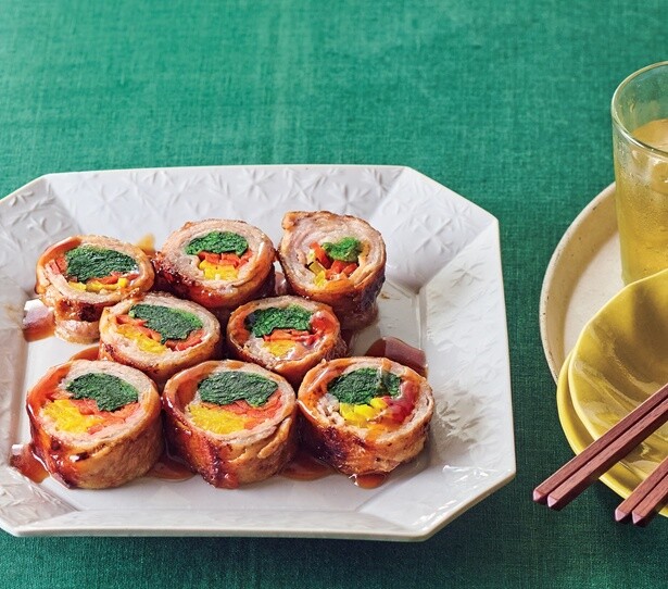 カラフルな野菜を巻き巻き。映える一皿♪「豚バラの彩り肉巻き照り焼き」