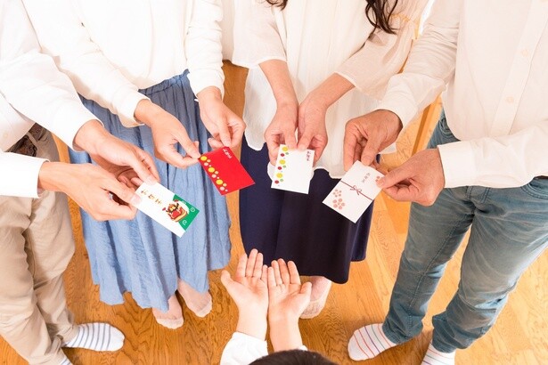 いくら包む？年齢別のお年玉の目安【年末から年始のマナー】