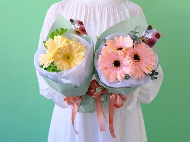 大切な人への春の花束選びに迷ったら、ポジティブな花言葉を持つ「ガーベラ」がおすすめ！