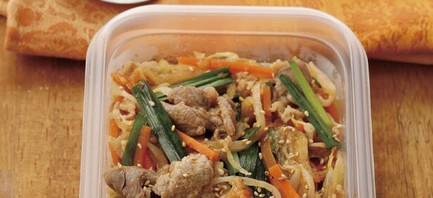 特別な調味料は不要！レンチンだけで作れる野菜たっぷり「プルコギ弁当」