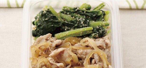 豚こまの甘辛煮と小松菜のごまあえが好相性の「豚丼弁当」