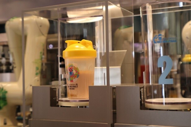 【明日開幕】ロボットが作るジュースも!?大阪万博「未来の食べ歩きグルメ」実食おすすめ3選