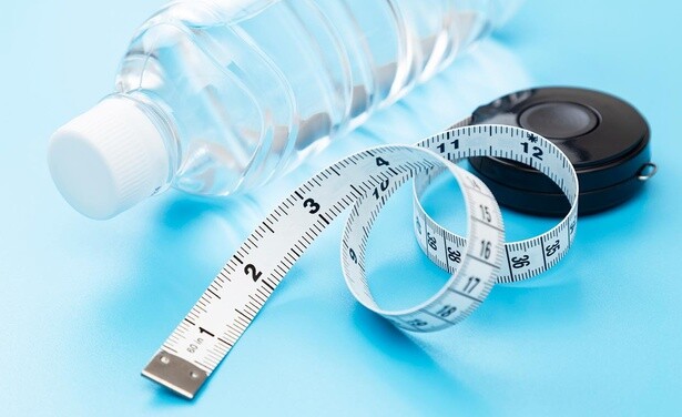 【ダイエットのウソ・ホント】水を飲めば痩せるって本当？