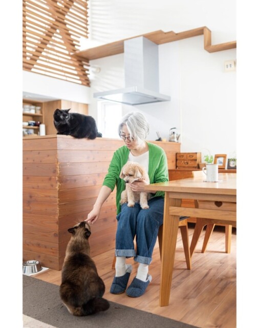 50代のひとり暮らしは寂しい？ 偏った価値観で自分に呪いをかけないで！