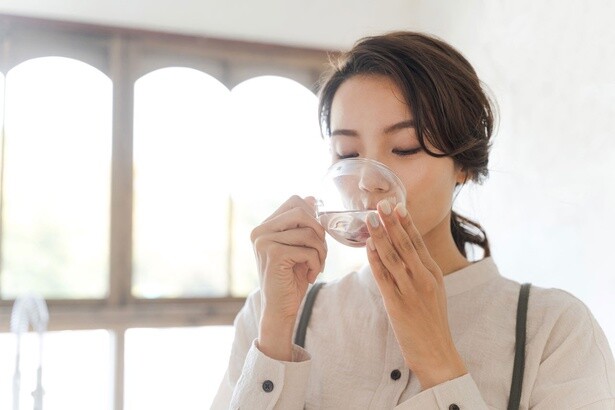 半永久的に鉄分が溶け出す！南部鉄器の鉄瓶で「白湯」が驚くほどまろやかに