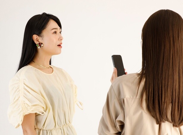 老け見え改善のための試練⁉　無意識にやりがちな表情グセを確認する方法