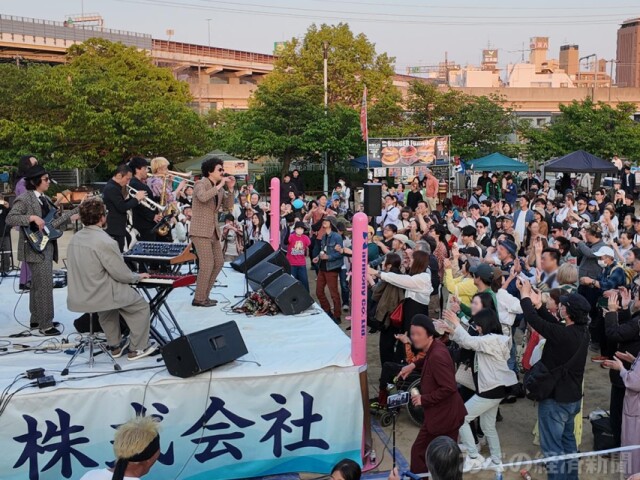 阿倍野で昭和の日恒例イベント「どっぷり昭和町」、最後の開催は盛況