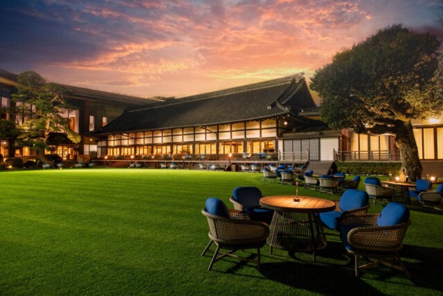 明治記念館に夏季限定「ビアテラス」　かがり火をたいた庭園に300席