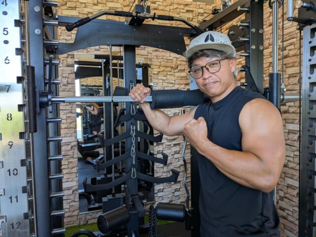与論島にパーソナルトレーニングジム「ブレイズワン」