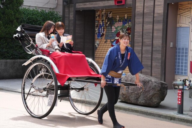 浅草「東京力車」、森永製菓とコラボ　乗客にチョコモナカジャンボ進呈