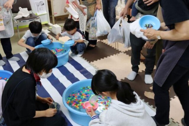 大津の福祉サービス事業所で祭り　模擬店や子どもの体験コーナーなど