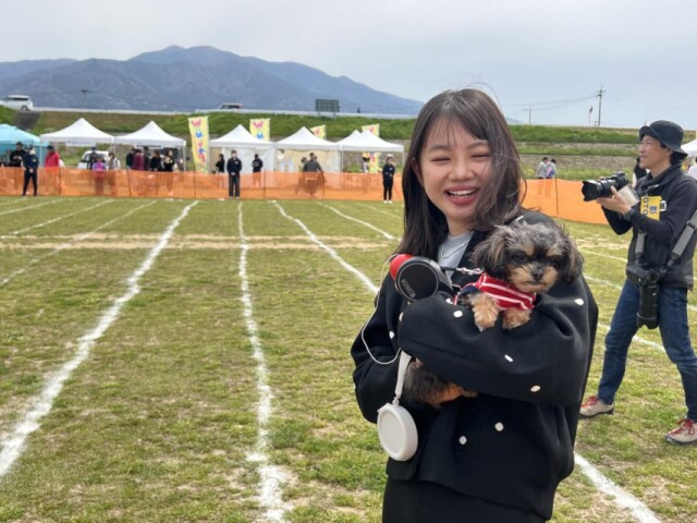 直方リバーサイドパークで犬の運動会「ワンリンピック」　2000匹出場