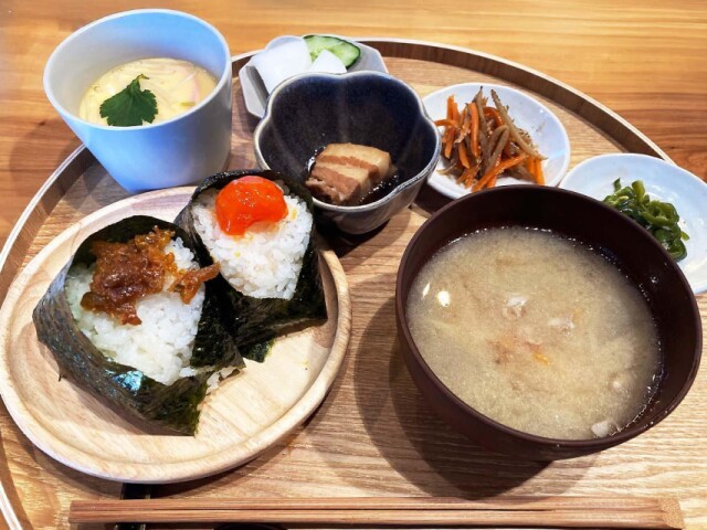 調布・おにぎりと豚汁の店「てんてこ米」　米農家出身の店主が米作りから