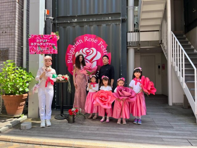 元町CSで「ブルガリアンローズフェスティバル元町」初開催