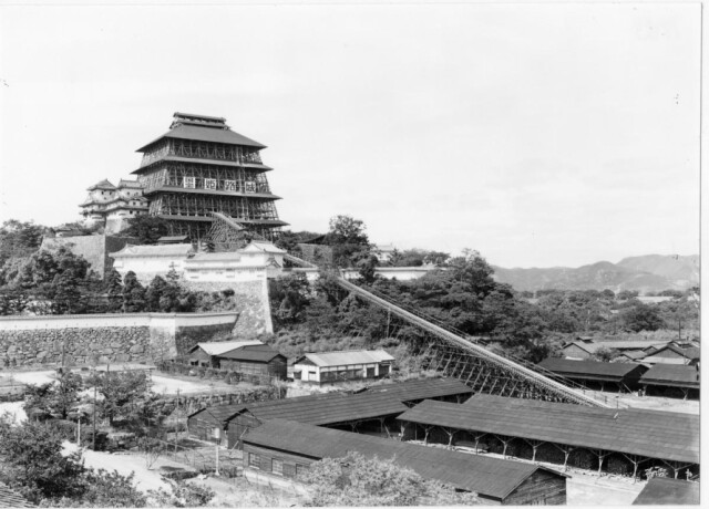 姫路城・昭和の大修理完工60周年を記念　古写真で振り返る