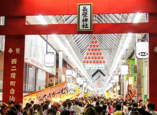 姫路の初夏恒例「姫路ゆかたまつり」　浴衣姿で特典も