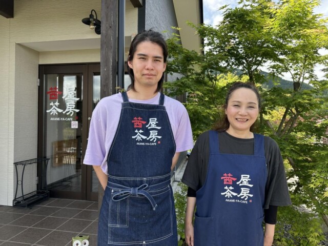 宮崎・五ヶ瀬のカフェ「茜屋茶房」が4周年　店から阿蘇山を望む