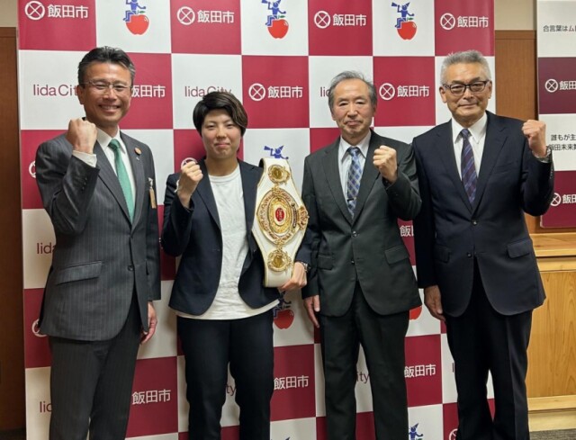 日本女子バンダム級王者の山下奈々選手、市長を表敬訪問、近況など報告