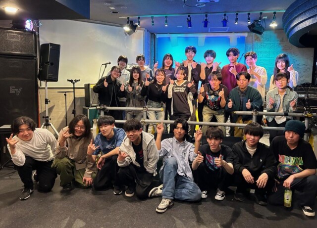飯田のライブハウスで高校生主催ライブ　音楽を通じて他校と交流