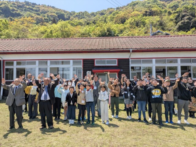 瀬戸内の高井神島で「漫画学校」開校　全国から生徒募集
