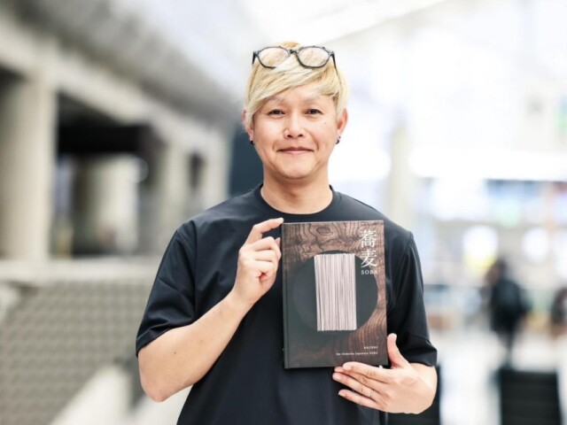 乾麺そばのレシピ本　伊那市在住カメラマンらが企画協力し刊行