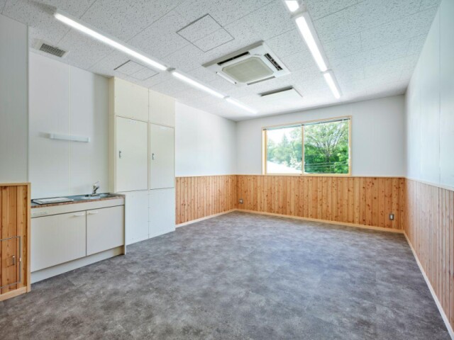 伊那の産官学連携支援拠点「SEES」、レンタルオフィス利用者募る