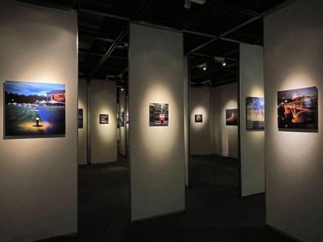 しいのき迎賓館でモリ川ヒロトーさん写真展　金沢旧市街の「迷宮」テーマに