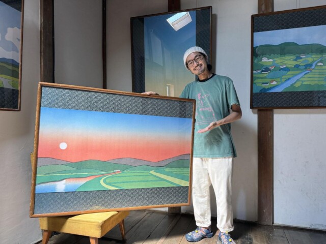 淡河町で「神戸・地域おこし隊員」が個展　里山風景作品10点、自作曲披露も