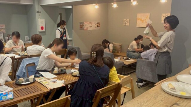 横浜の託児所カフェで0歳児が参加できるクッキングイベント