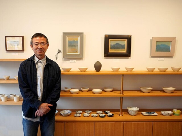 松本・中町のギャラリーで画家・清沢孝之さん個展　生まれ育った町の風景描く