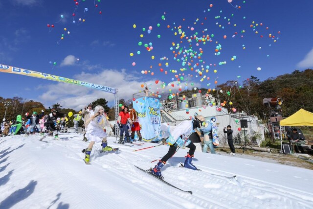 富士山のスキー場「イエティ」で今季営業　26年連続「日本一早いゲレンデ」も