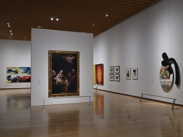 長崎県美術館で20周年記念コレクション展　限定メニュー提供も