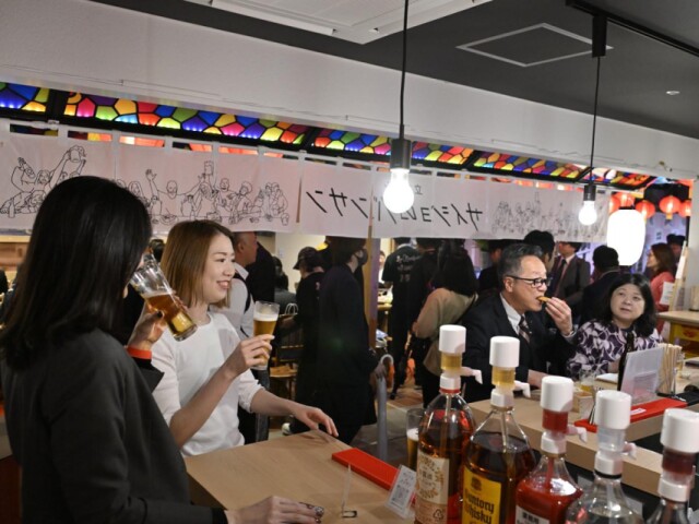 長崎・築町に「つきまち長崎横丁」　飲食店10店が並ぶにぎわい拠点に