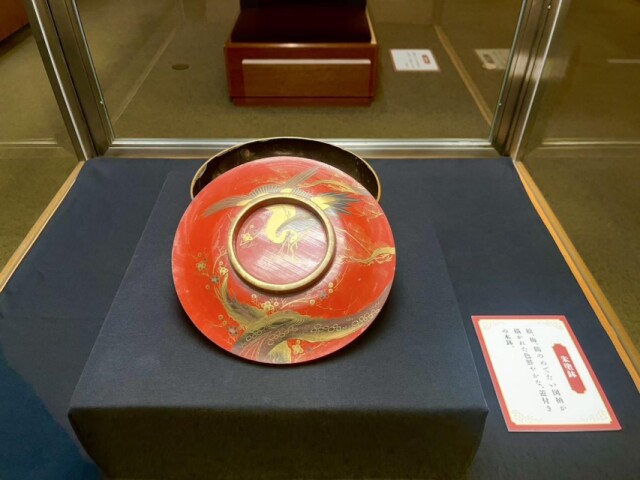 中野れきみんで館蔵品展「山崎家の漆器」　漆の重箱や鉢、化粧箱など50点