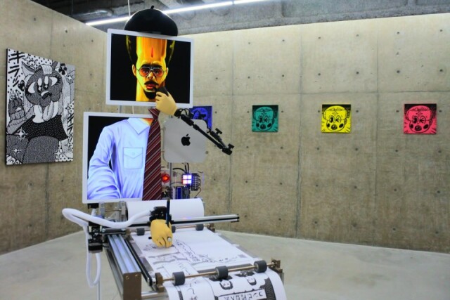 南船場でクリエーティブチーム「AC部」の展覧会　漫画描くロボットも