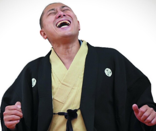 津田沼・高山写真館で初の落語会「撮られ亭な写真館寄席」