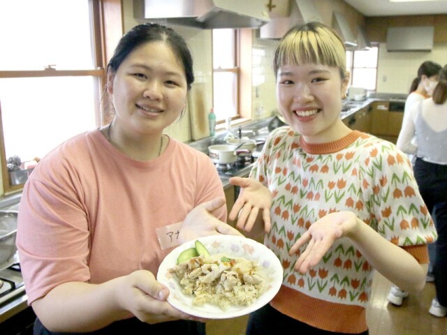 岡山で交流企画「留学生とタイ料理を作ろう」　カオマンガイとティーゼリー