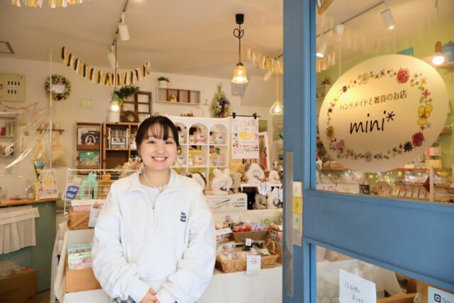 大宮東口のハンドメード店が10周年　作家40人超の作品、推し活作品も