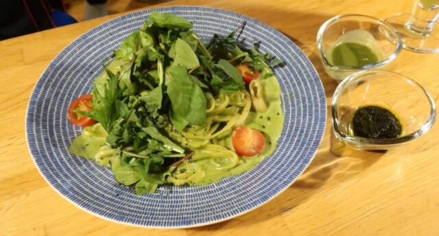 大宮の温浴施設が狭山茶の新茶を使ったカフェメニュー　「食べるお茶」も