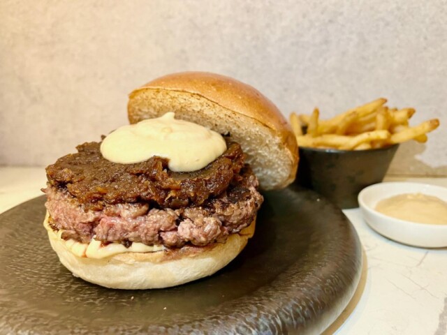 六本木に和牛ハンバーガー店　「ヒロキヤ」監修、A5肉使う